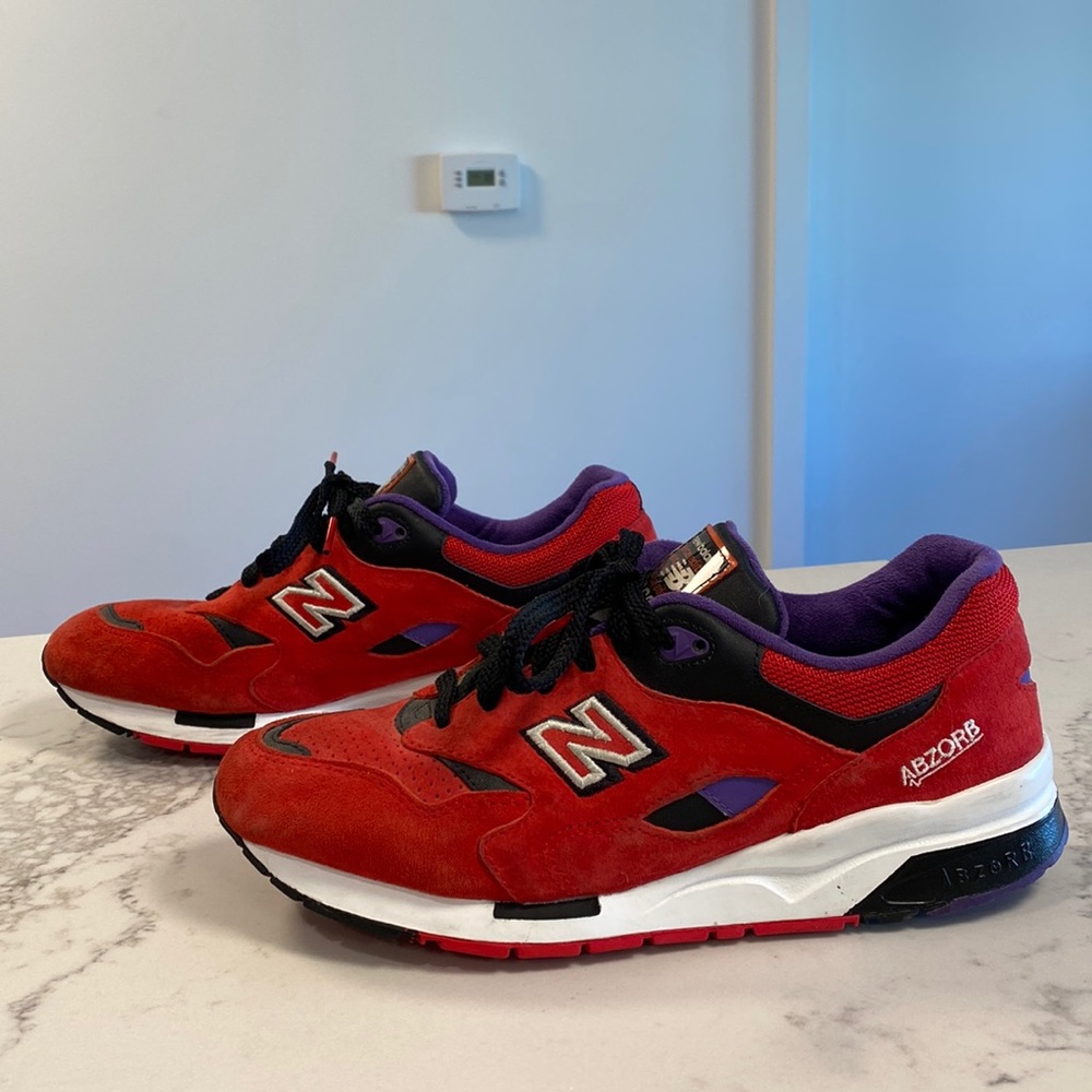 New Balance Sneaker - Men’s 10 - Raptors Special Edition